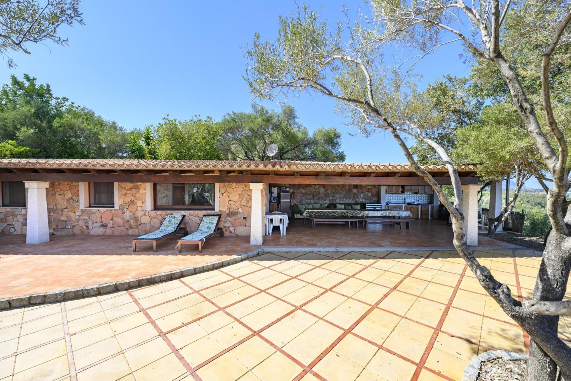 Villa Il Panorama Di Orri Tortoli Exterior photo
